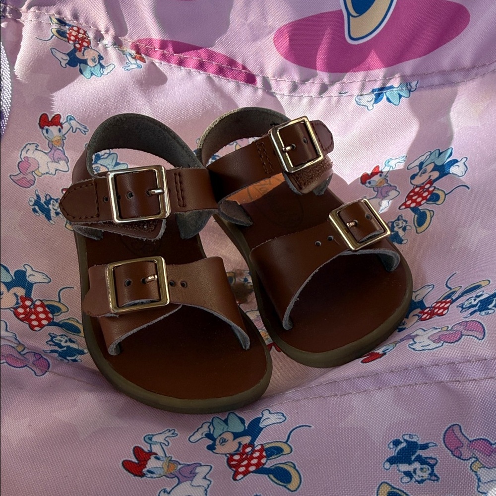 FootMates Brown Kids Sandals with Buckles